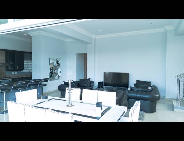 4 BEDROOM FREESTANDING FOR SALE IN BEACON BAY
